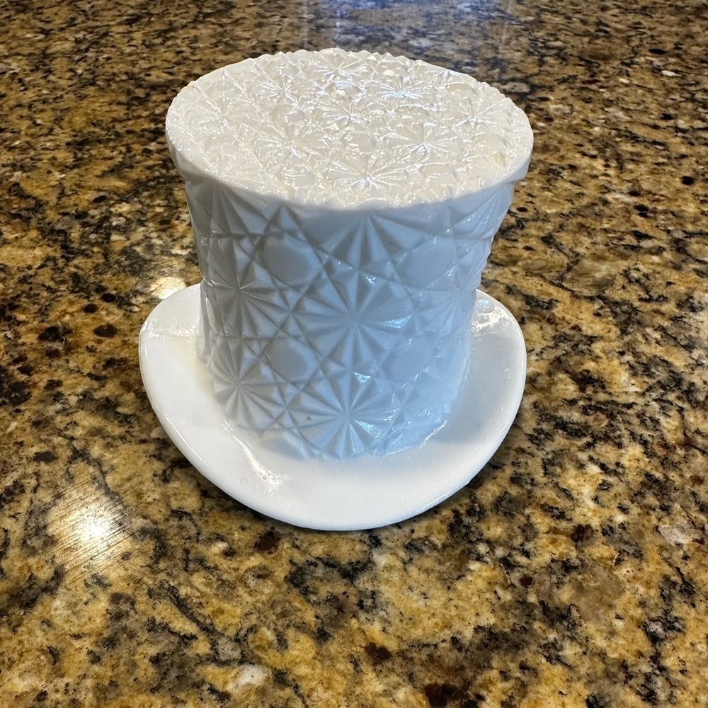 Vintage Milk Glass Top Hat in Daisy & Button Pattern by Fenton